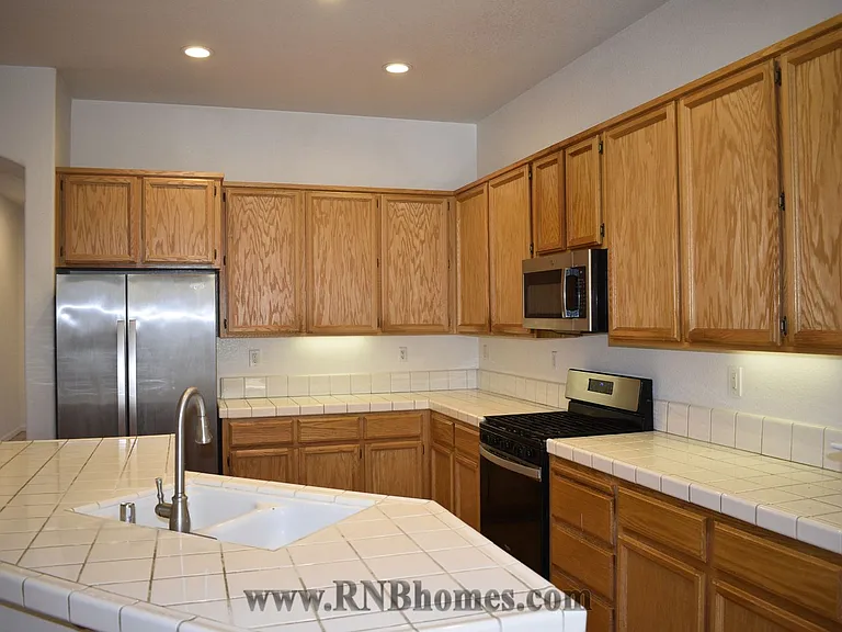 18 Diggins Dr — Photo 7