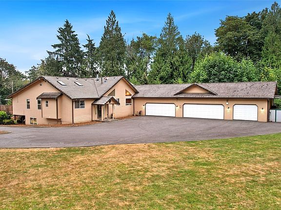 4th image of 3188 Hinkley Road SE