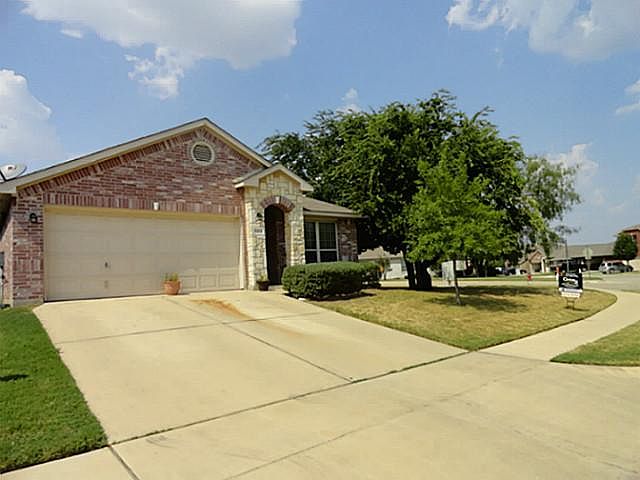 1st image of 5153 Mirror Lake Dr