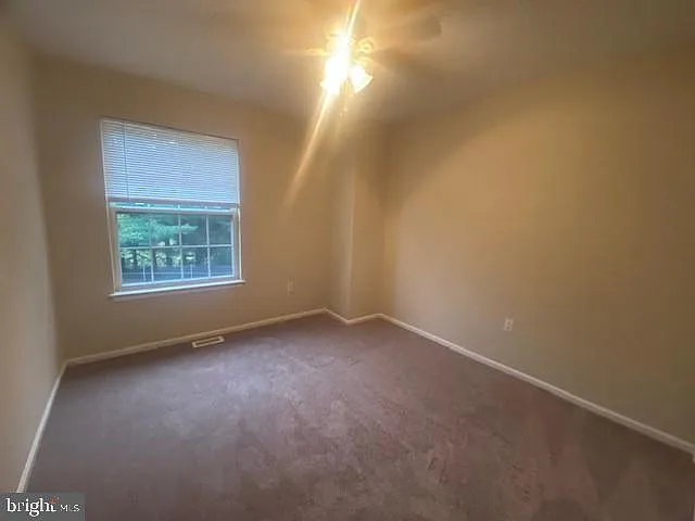 6704 Colonial Ct — Photo 16