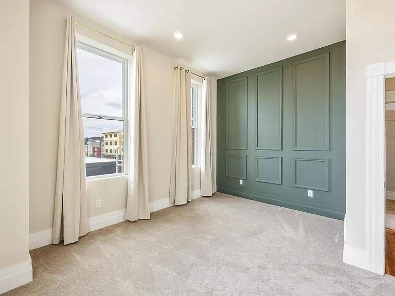 144 W Park St — Photo 7