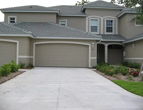 3425 Laurel Greens Ln S #101 Photo 1