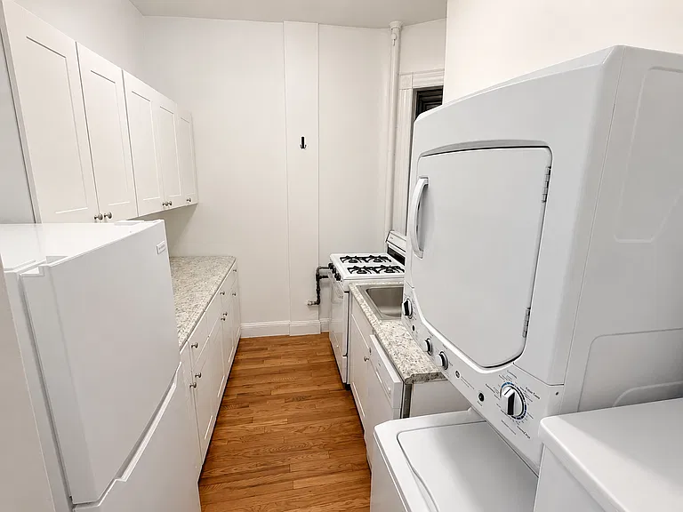 333 E 88th St #4B — Photo 3
