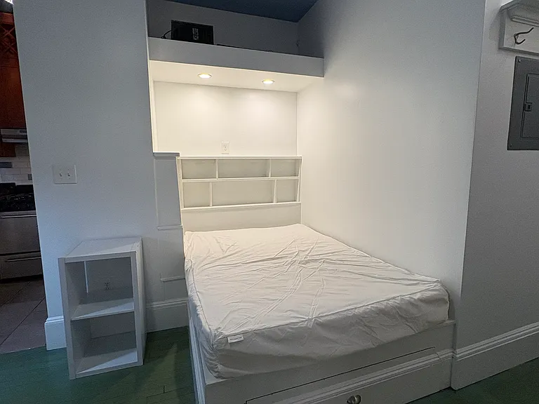 39 Hemenway St #3 — Photo 4