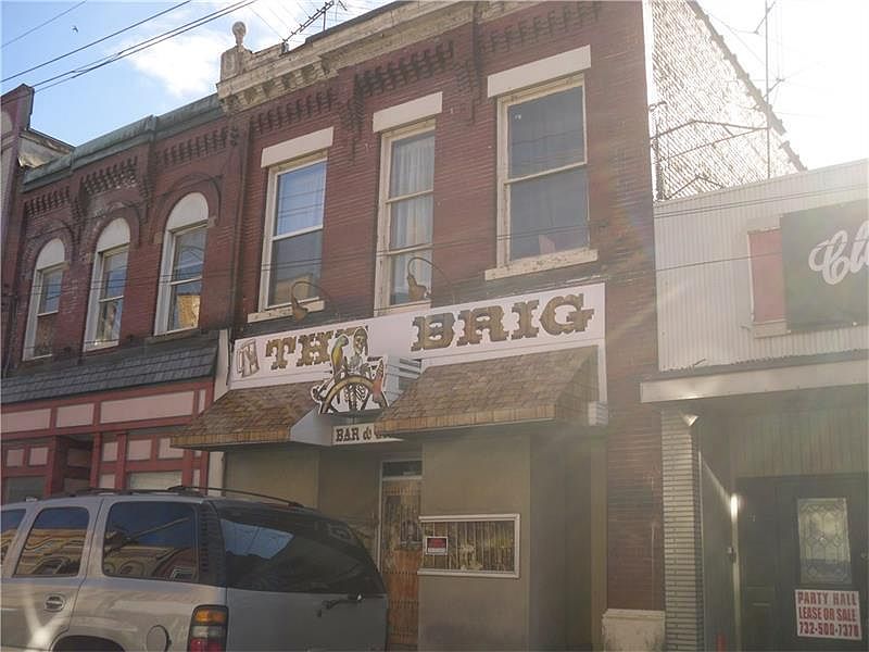 1st image of 517 Fallowfield Ave