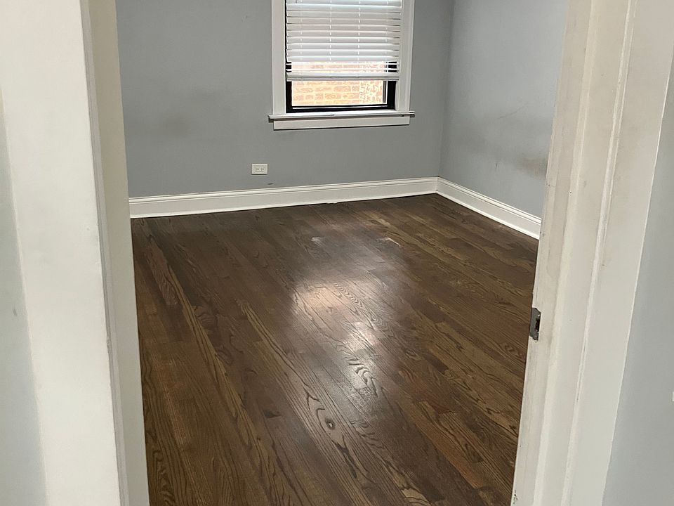 1st image of 2506 N Laramie Ave #2F