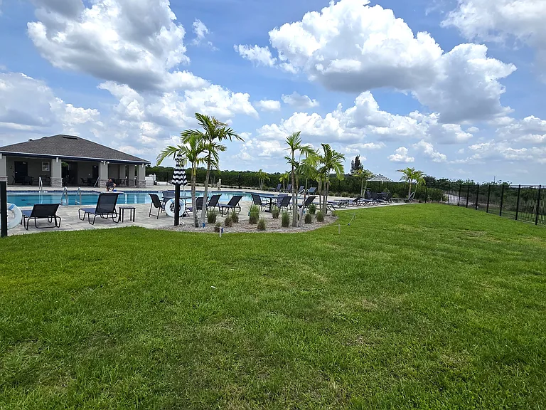 2150 Chris Dr — Photo 31