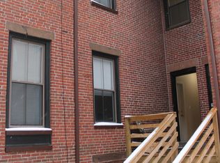 206 Danforth St #2R, Portland, ME 04102