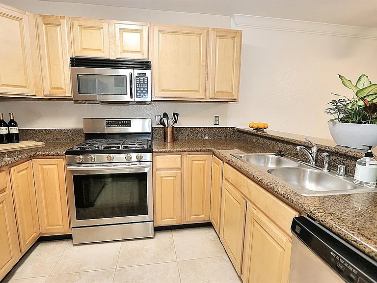 11150 Trinity River Dr — Photo 13