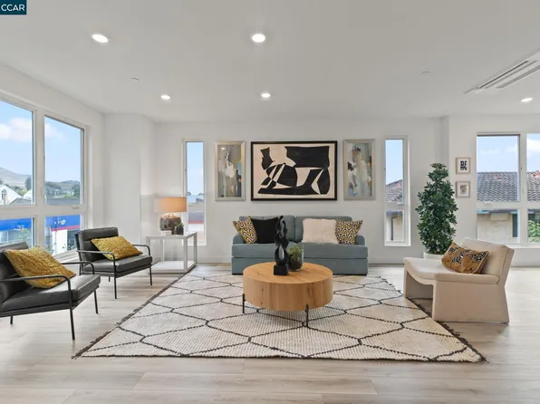 27277 Cosmo Ct, Hayward, CA 94544