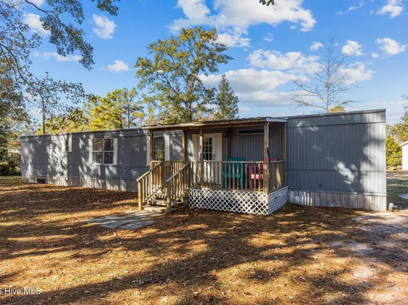 223 Pettiford Road, Peletier, NC 28584