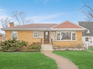 10020 Bronx Ave, Skokie, IL 60077
