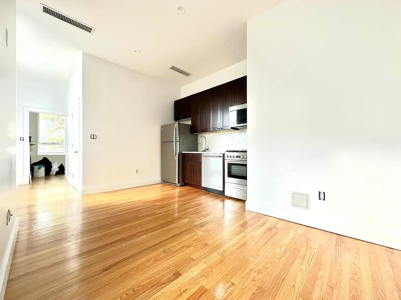 154 Norman Avenue — Photo 1