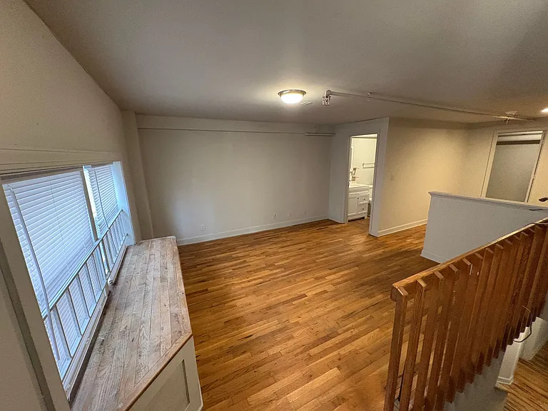 Welcome to 400 East Clayton Street! — Photo 29