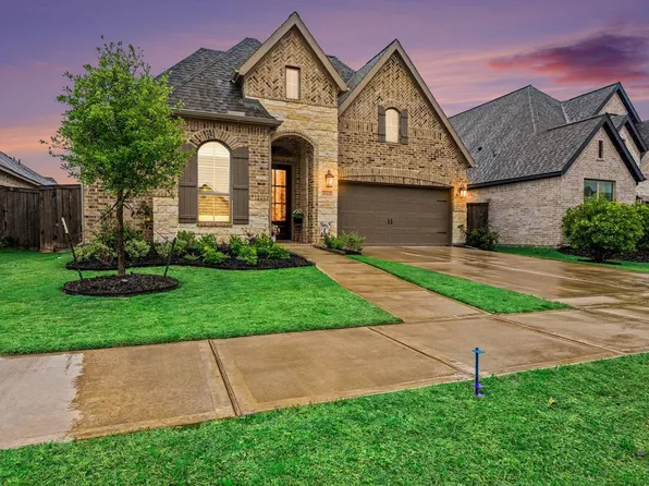 12322 Palmetto Dr, Mont Belvieu, TX 77523