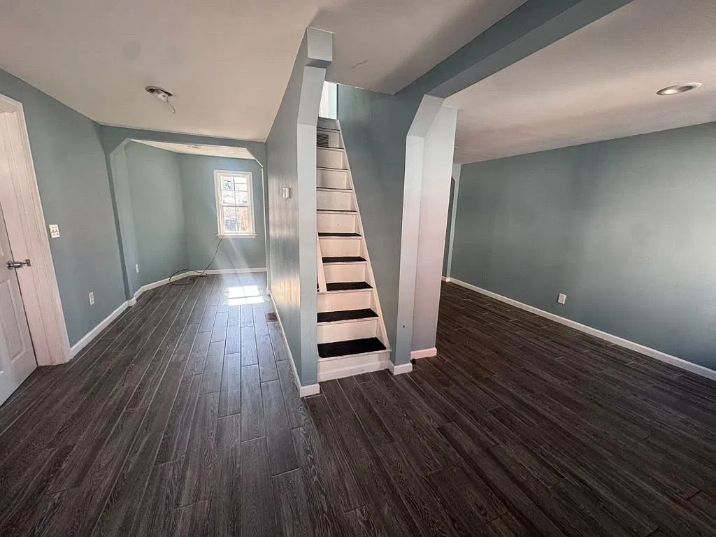 3 bed, $1,400 — Photo 3