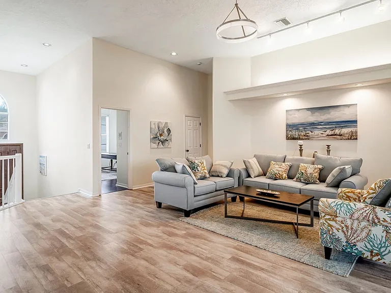 1200 Tree Bay Ln — Photo 23