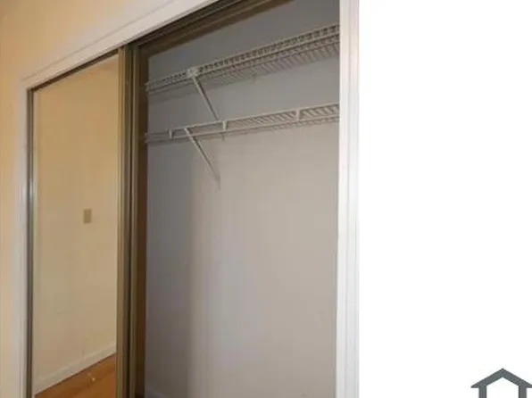 724 Beverage Hill Ave, Pawtucket, RI 02861