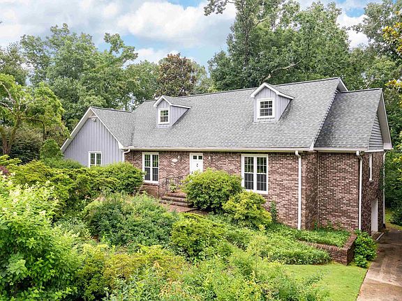 2nd image of 5025 Wendover Dr