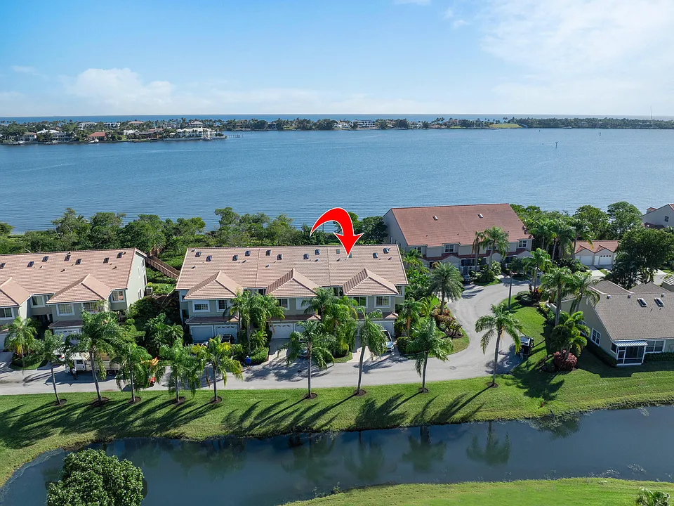 88 N Lakeshore Dr