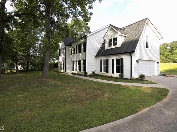 4th image of 195 Sugarland Trl