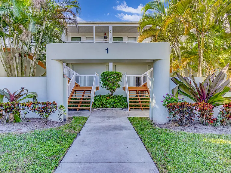 296 Cypress Point Dr — Photo 44