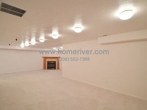 5th image of 3800 Spring Creek Dr