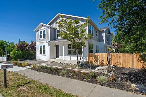 109 Paul Wittke Dr Photo 1