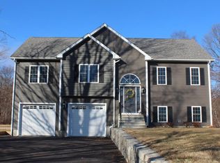 Blackstone St, Blackstone, MA 01504