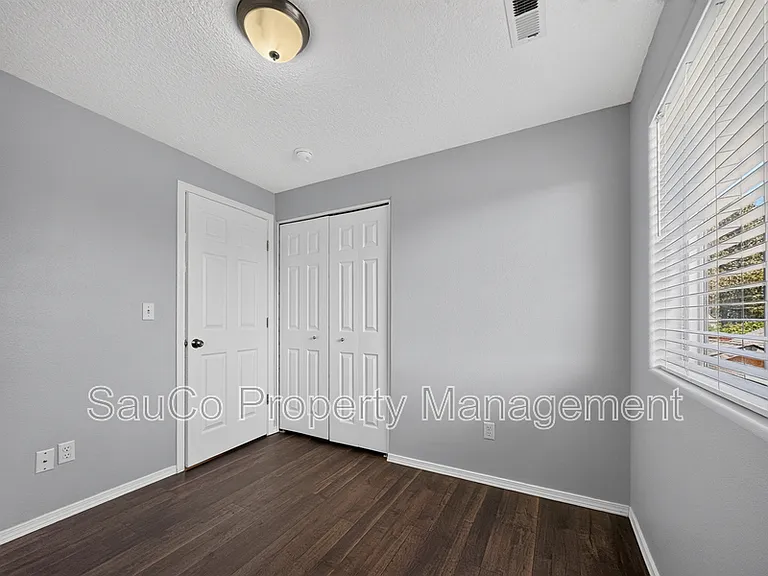 48 S 17th Ct — Photo 12