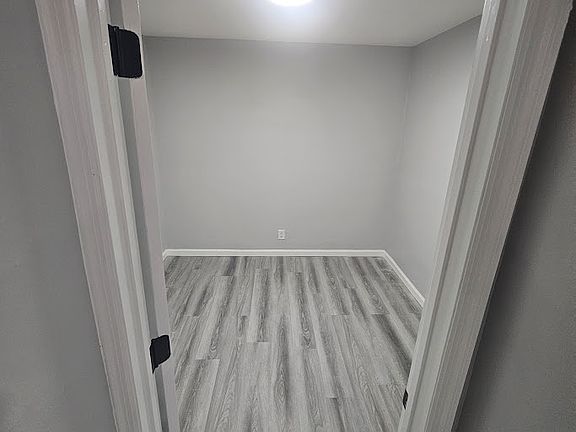 3rd image of 10 Schuyler Ave #3F
