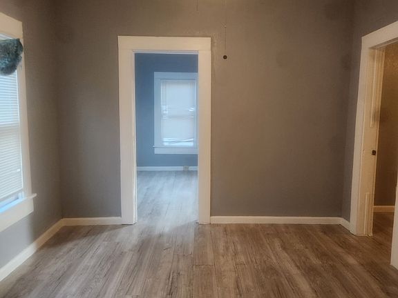 5th image of 403 E Drexel Ave