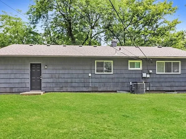 8816 Manchester Ave, Kansas City, MO 64138