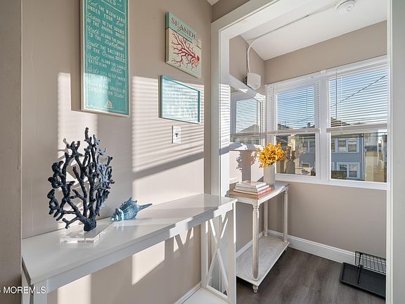 3rd image of 132 Lincoln Avenue