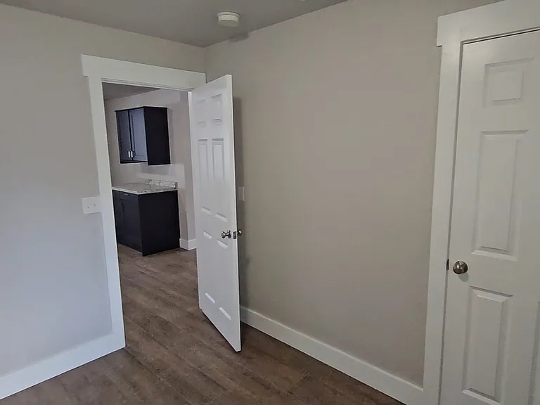 222 S Hackett St — Photo 6