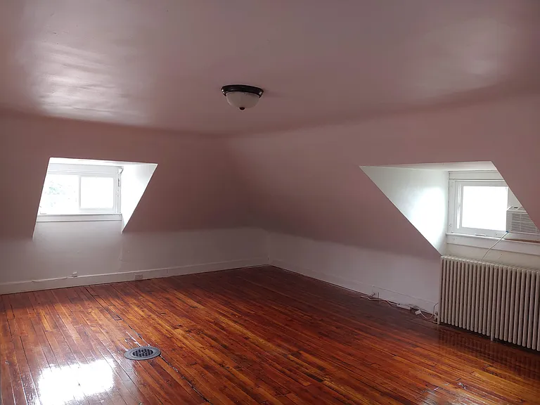 305 N George St #305A — Photo 17