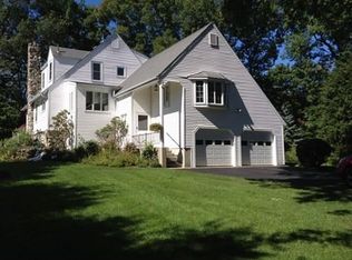 18 Louis Dr, Wellesley, MA 02481