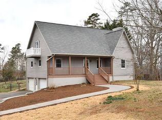 4430 Cooper Cove Rd, Winston Salem, NC 27127