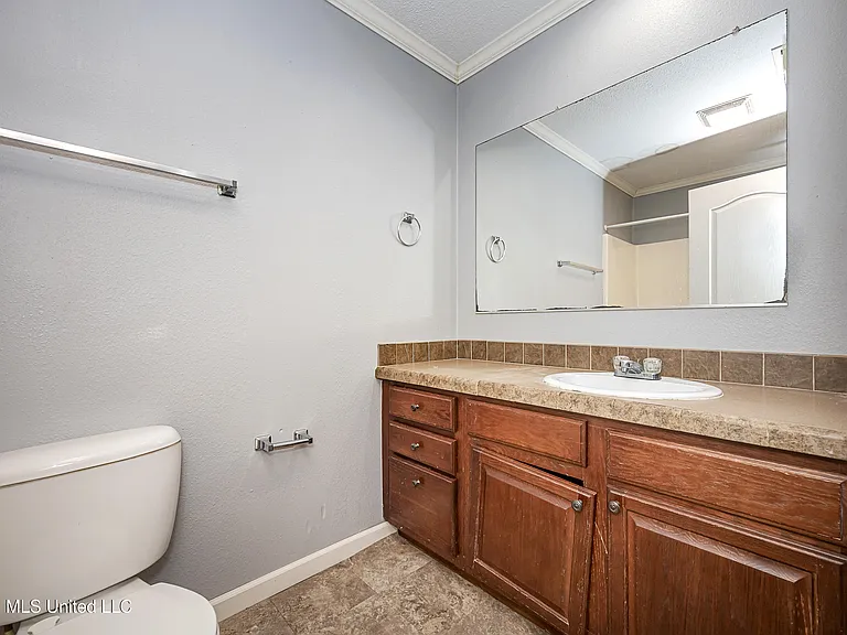 6003 E Lamar St — Photo 19