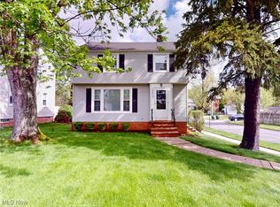 4855 Westbourne Rd, Lyndhurst, OH 44124