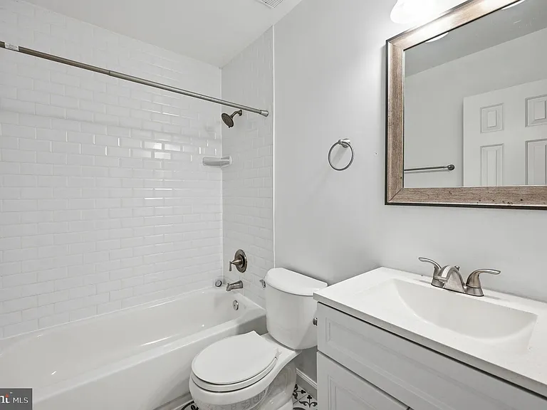8909 Sugarwood Ln #8909 — Photo 18