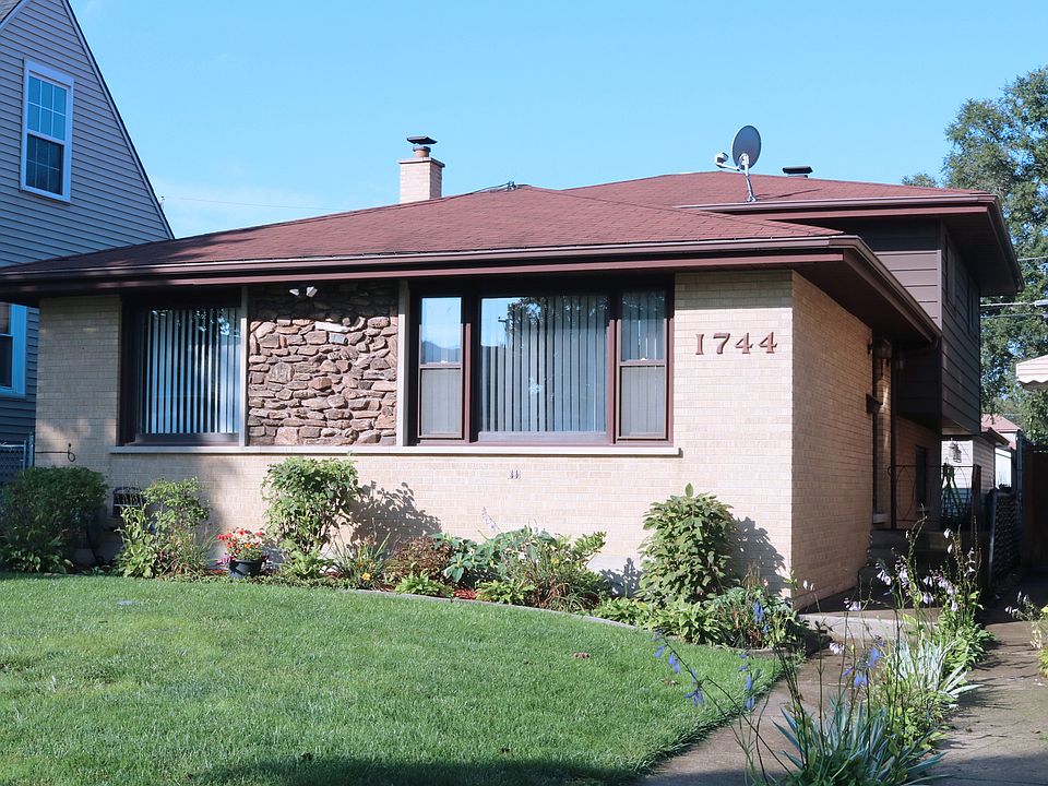 1st image of 1744 N 18th Ave