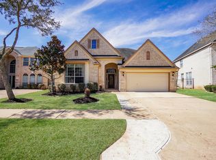 14334 Tasmania Ct, Sugar Land, TX 77498