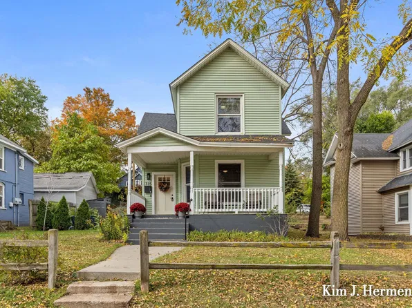 715 Clancy Ave NE, Grand Rapids, MI 49503