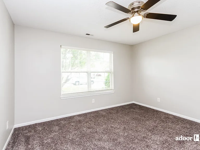 6221 Long River Ln — Photo 8