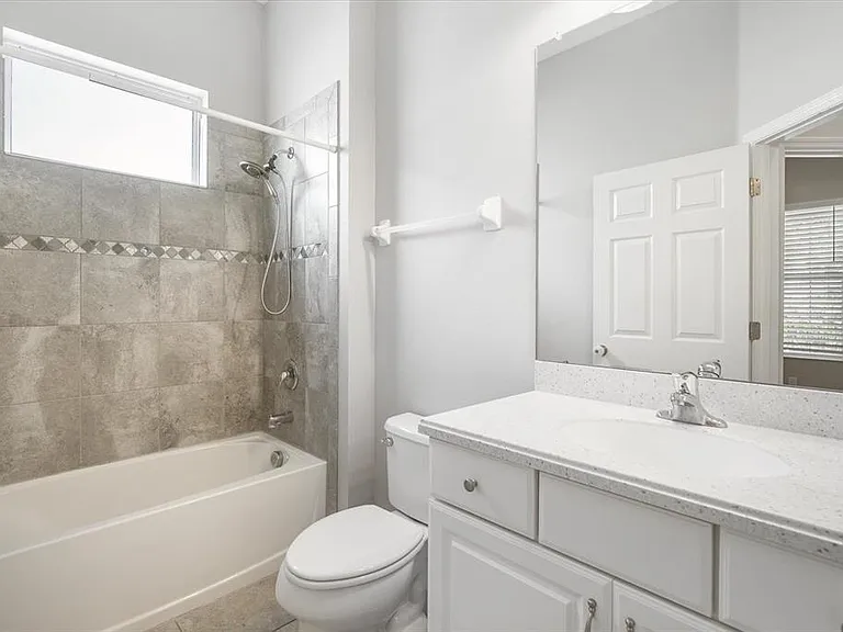 6523 Watson Rd — Photo 11