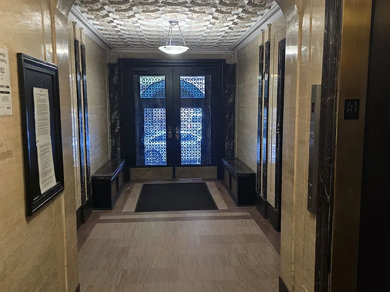 170 W 81st St #1-C — Photo 11