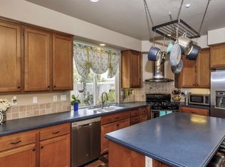 652 Poets Sq, Fallbrook, CA 92028