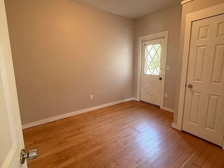 1005 W Park St — Photo 15