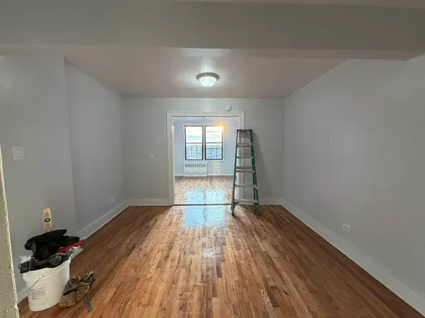 450 Rockaway Parkway image 1 of 14